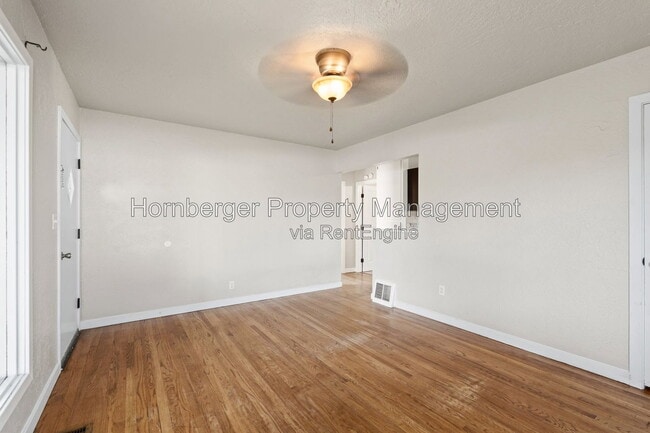 2023 N 6th Pl
