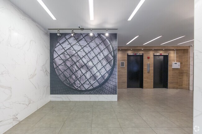 Hall d'entrée - 2600 Jane St