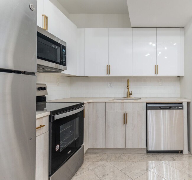 Building Photo - 1424 W Girard Ave Unit C
