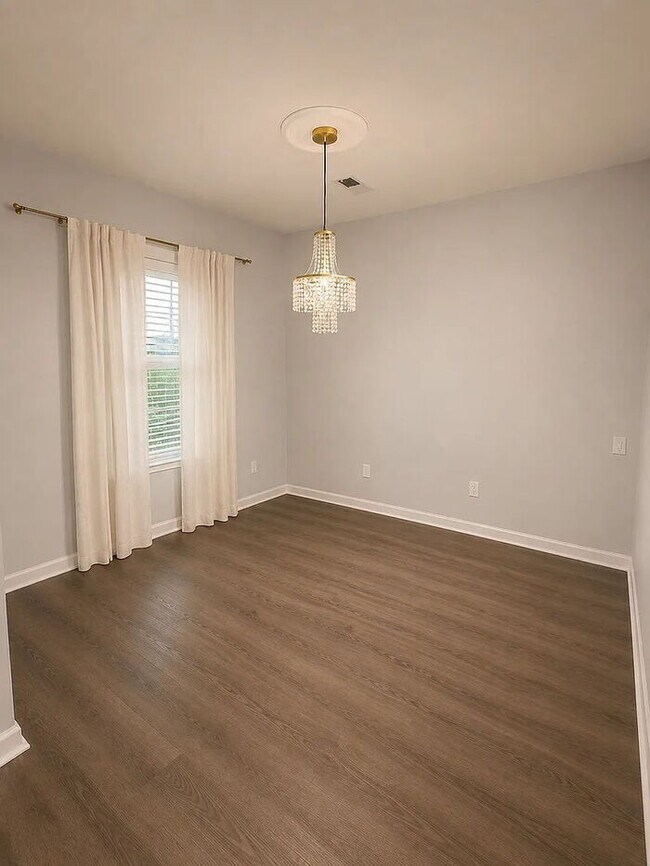 202 Kelsey Blvd