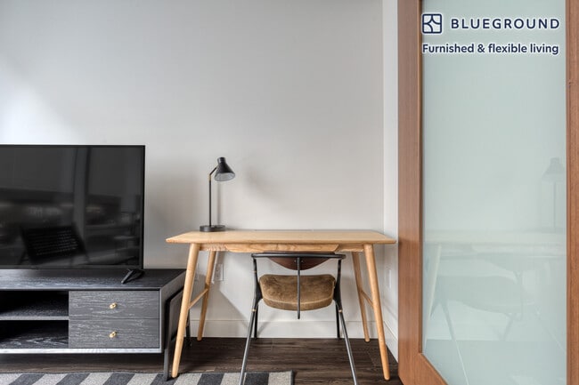 Photo - 1600 2nd Ave Unit FL8-ID239