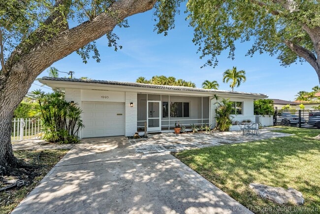 1995 Ixora Rd