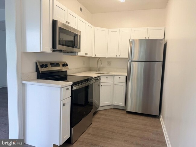 Photo - 1903 Key Blvd Unit 548