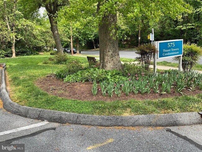 Photo - 575 Thayer Ave Unit 404