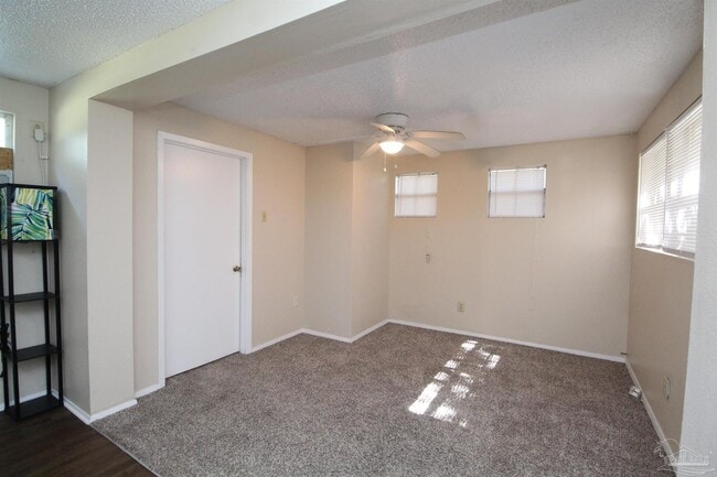 Photo - 5 Edgewood Cir