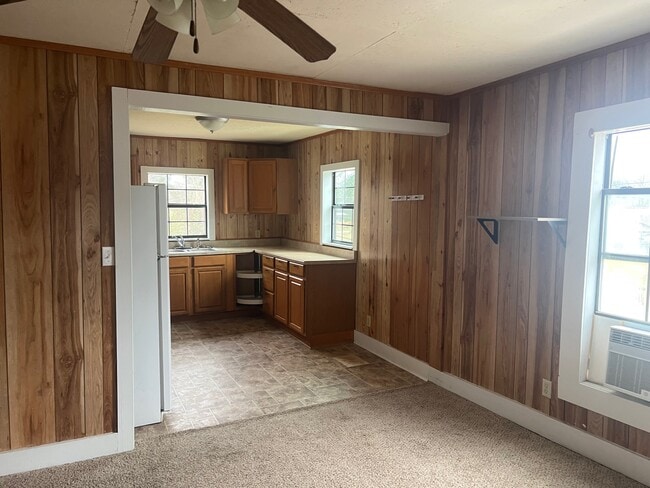 Photo - 202 W 13th St Unit #3 Top Right