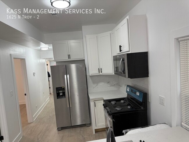 Photo - 1625 N Troy-2 Unit 2