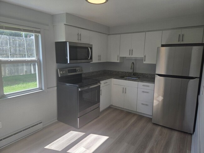 4 Town House Ct