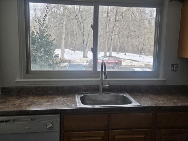 Photo - 1719 Julie Ct