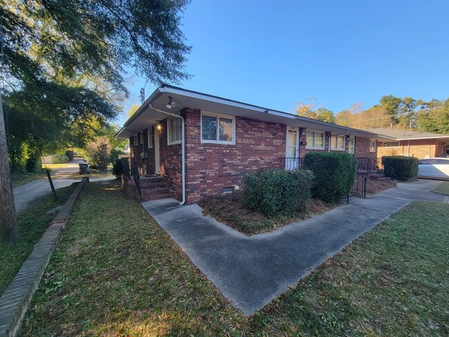 Photo - 1517 Whitney St