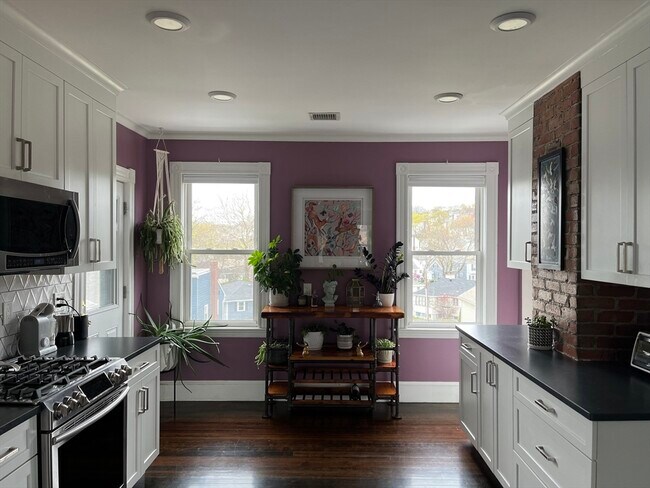 Photo - 2145 Dorchester Ave Unit 3