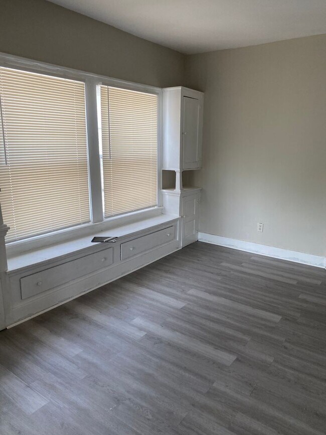 3259 E 123rd St Unit 3259 - DN Unit