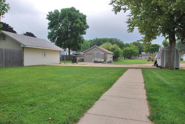 Photo - 624 Henry Ave Unidad .75