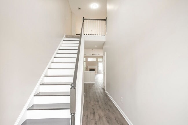 Photo - 7277 Charlotte Pike Unit 112