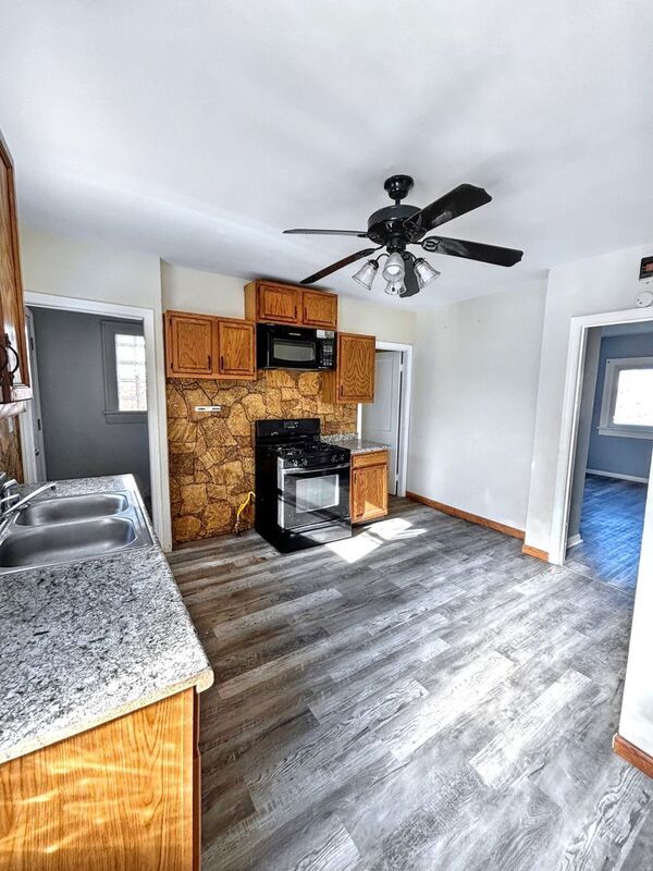 Photo - 16910 Palda Dr