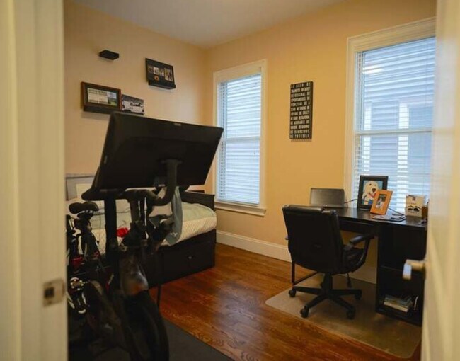 Photo - 249 Lexington St Unit 2
