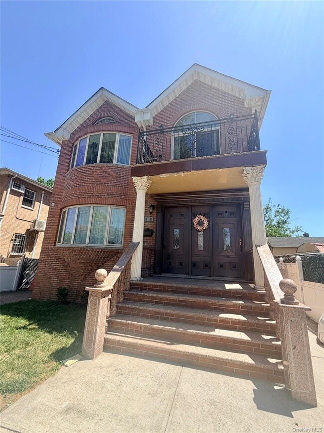Building Photo - 61-41 173rd St Unit 3rd fl