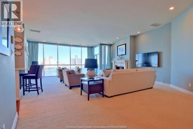 Photo - 1225 Riverside Dr W Unit 1204