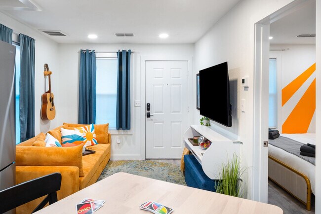 1206 1/2 Haskell Street-SI ID1244656P