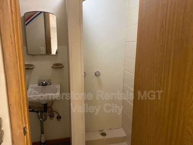 Photo - 227 Central Ave S