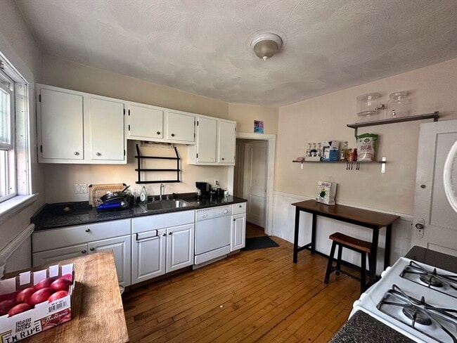 Photo - 283 Alewife Brook Pkwy Unit 2