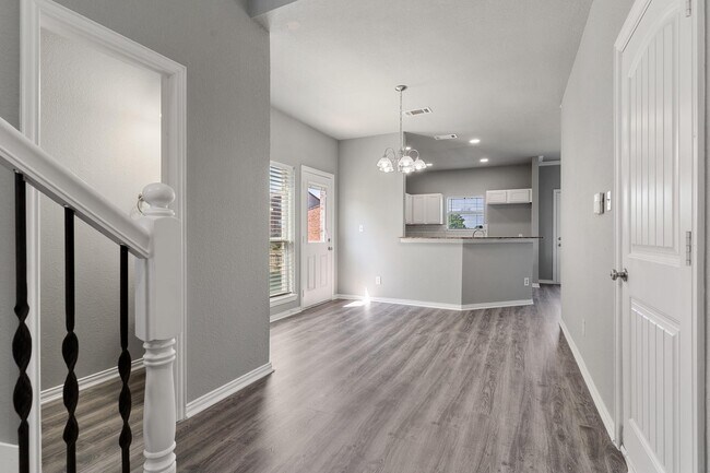 Photo - 2336 Homewood Ln