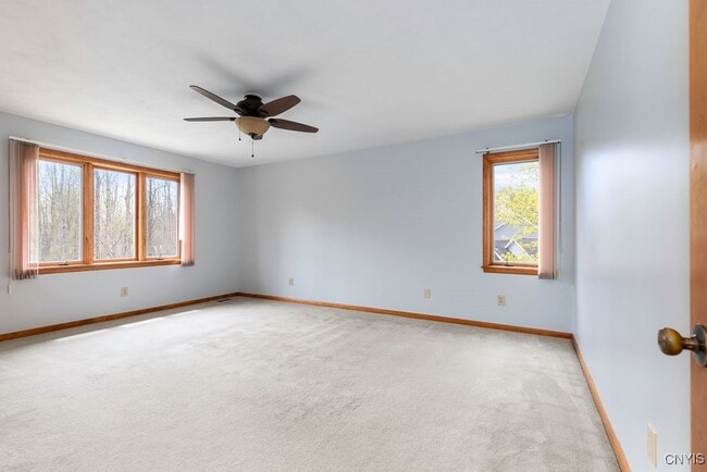 Photo - 3293 Greenleafe Dr