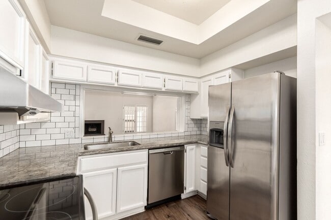 Building Photo - 6238 N 30th Pl Rental