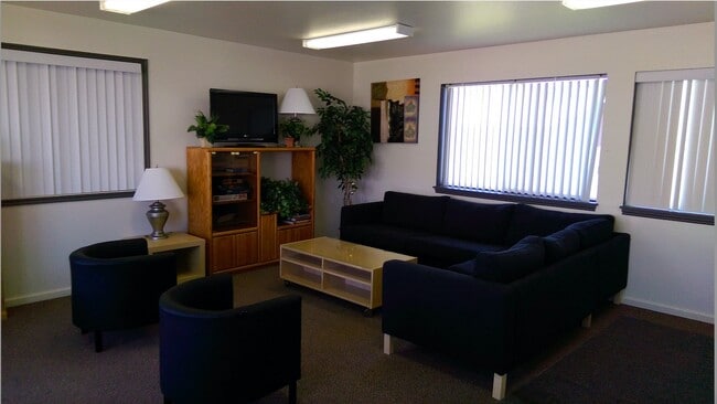 Photo - 3020 Lerwick Dr