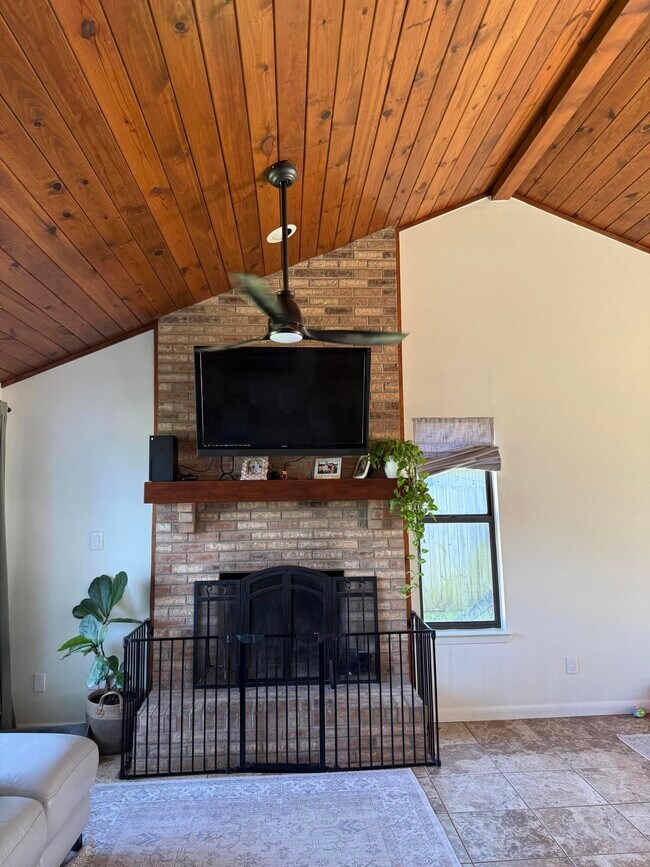 Photo - 350 Sailfish Dr
