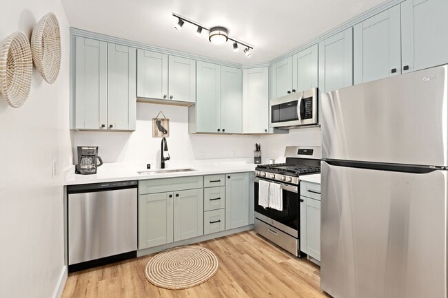 Photo - 5066-68 Brighton Ave Unidad 5068 1/2