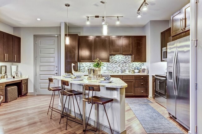 Building Photo - Skyline Views + Exclusive Resident Perks! Unit GUK Rental