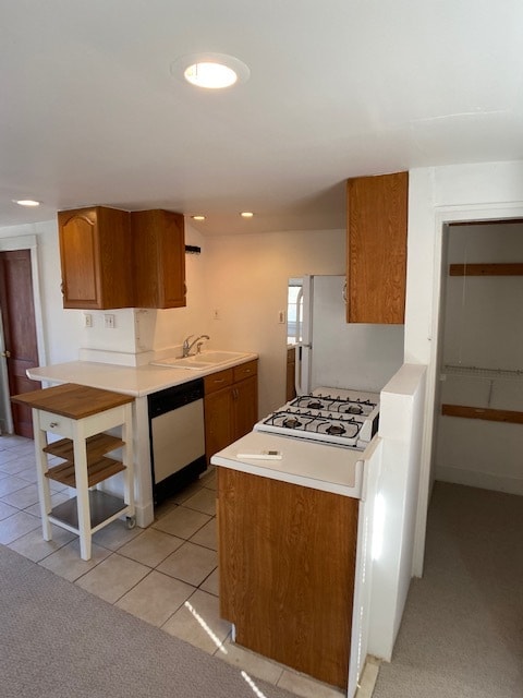 Kitchenette - 561 Page Ave NE Unit A
