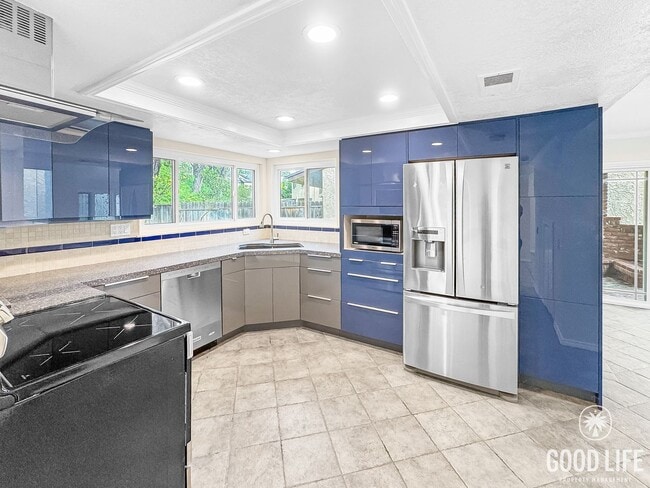 Photo - Beautiful 4Bd/2.5Ba Spacious Home in Mission Viejo w/Large Front & Back Yard!