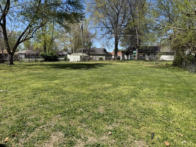 Photo - 303 Aspen Dr House