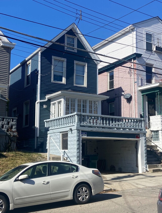 2 car garage - 2331 Victor St (Cincinnati, OH)
