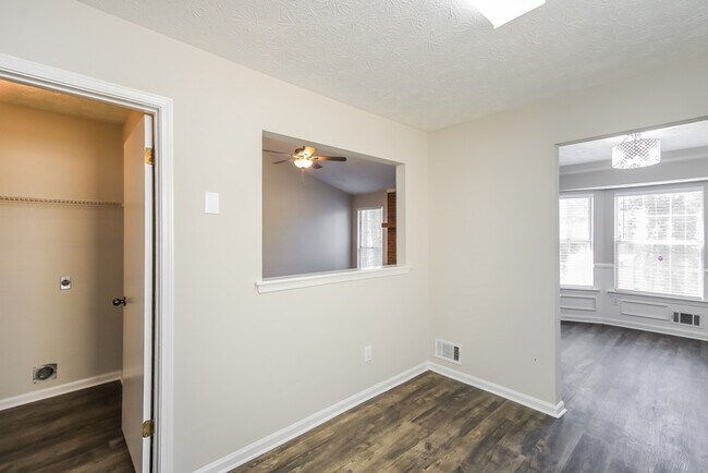 Photo - Fantastic 3bd/2ba home! Let yourself in!