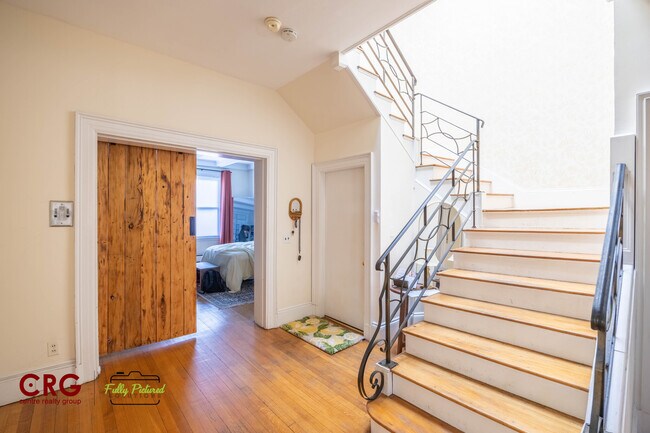Photo - 1712 Beacon St Apartamentos