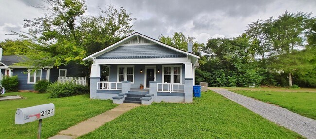 Photo - Adorable Red Bank Home!