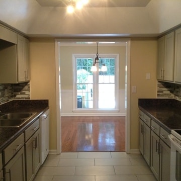 Photo - 2960 Woodruff Dr SE