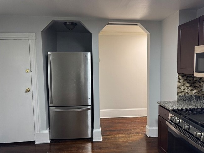 Photo - 89 Waldeck St Unit 3