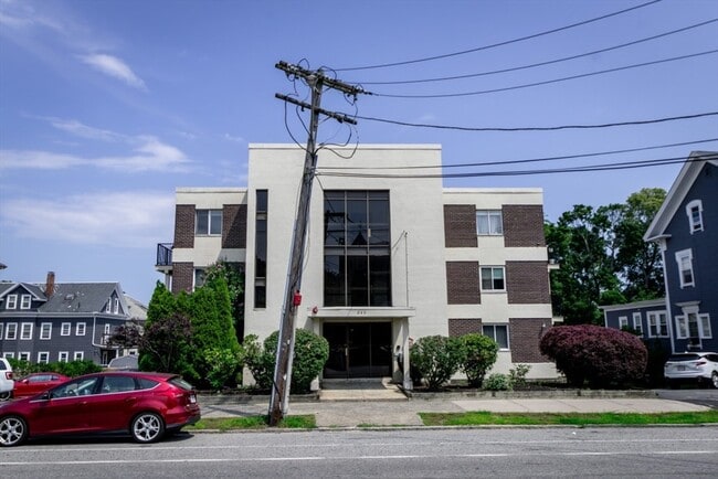 Building Photo - 245 Lafayette St Unit 2D