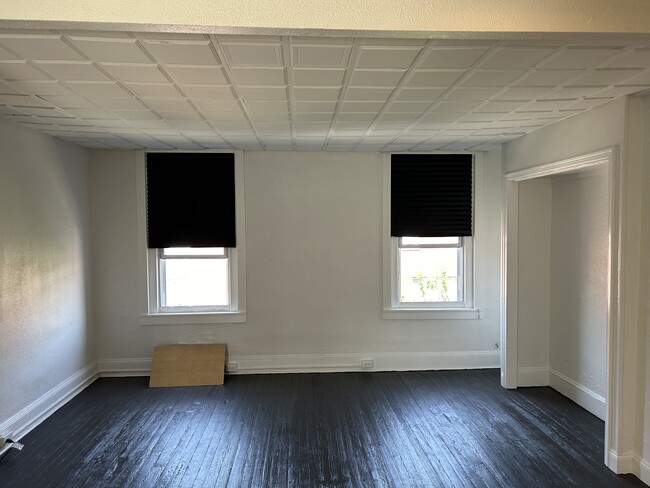 Photo - 2137 S 15th St Unit 3rd Floor