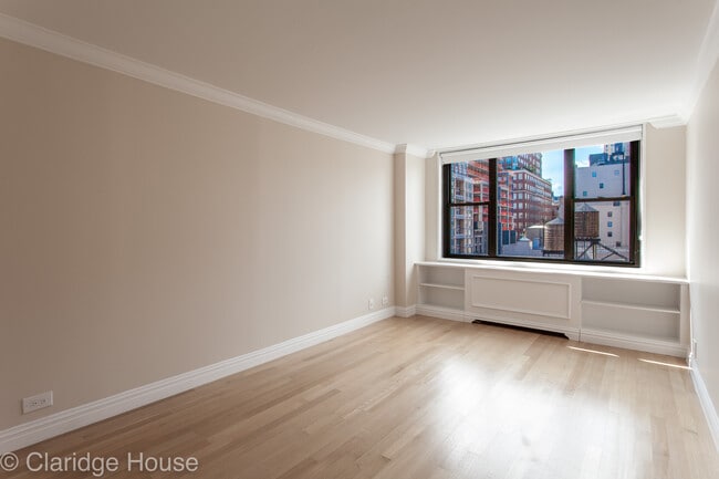 Photo - Claridge House