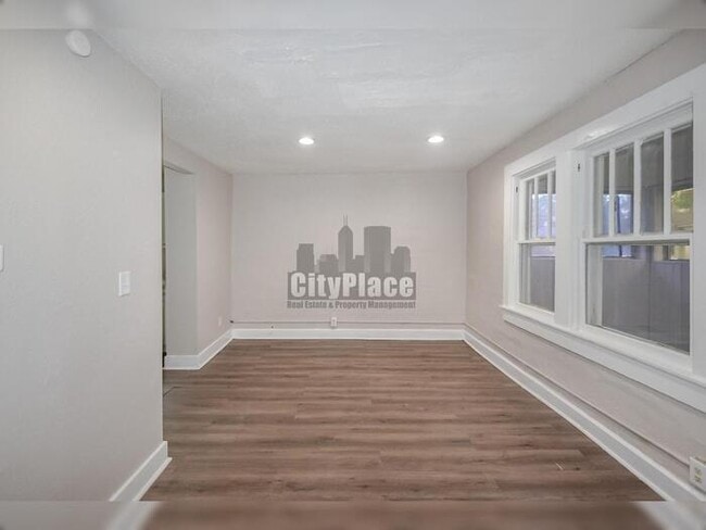 Photo - 4121 Byram Ave