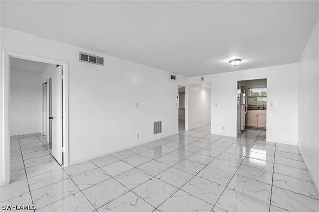 Photo - 1000 Manatee Rd Unit A306