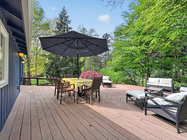 Photo - 5701 SW Hamilton St