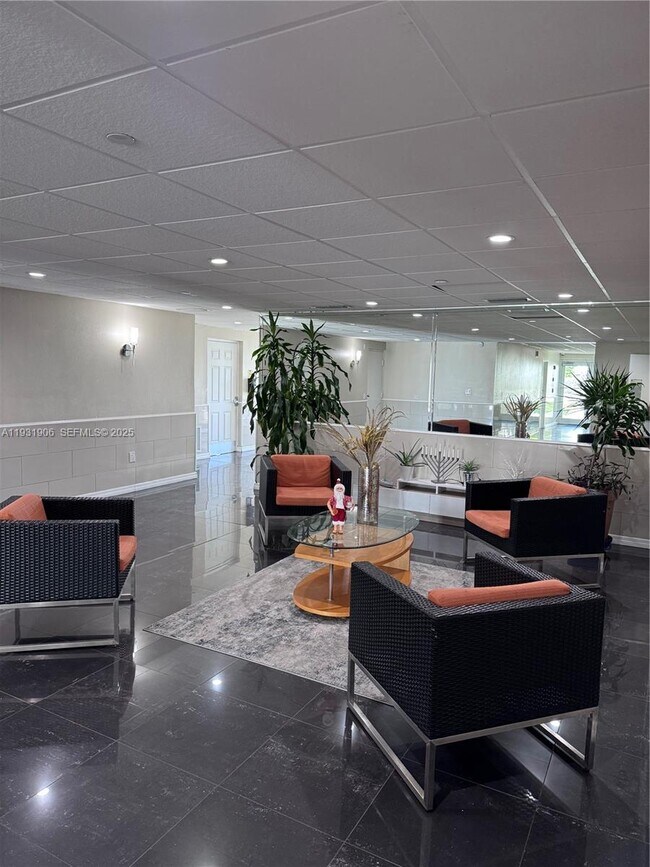 Photo - 17900 N Bay Rd Unit 507