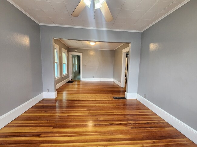 Building Photo - 201 Montgomery St Unit 1st floor in Chicopee