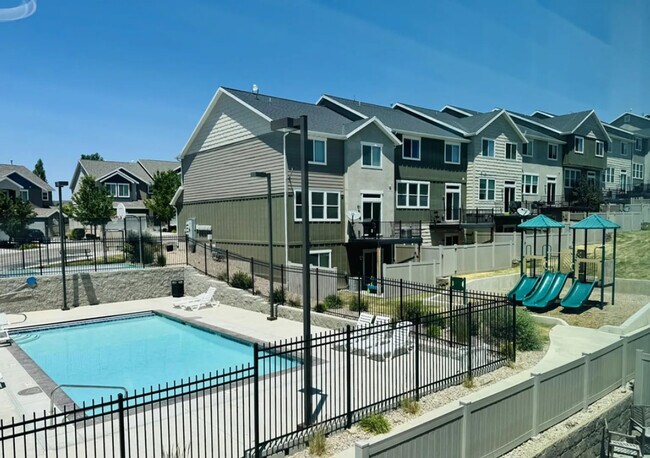 Photo - 4104 Fremont Dr